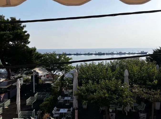 The View Apartments